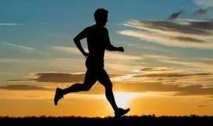 空腹跑步有利于健康吗